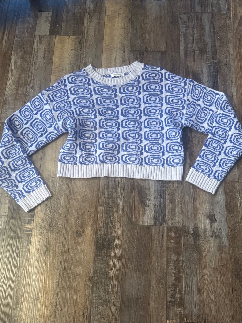 Stitch & Pine XS Blue & White Patterned Cropped Women's Sweater
